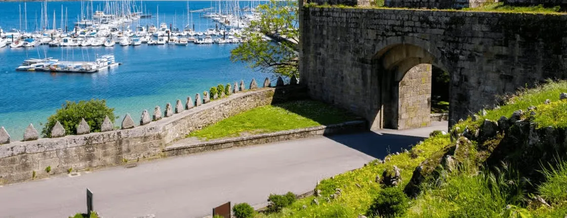 The best of Baiona private tour with local guide