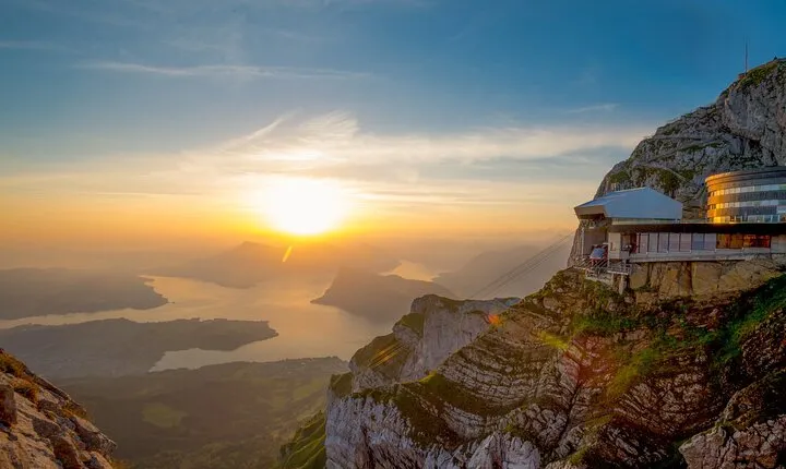 Zurich: Small Group Mount Pilatus Golden Day Trip