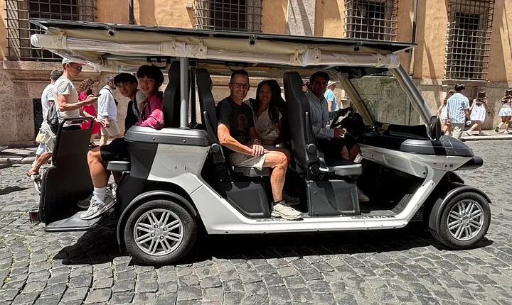 Golf Cart Private & Customizable tour of Rome & Colosseum (3/5h)