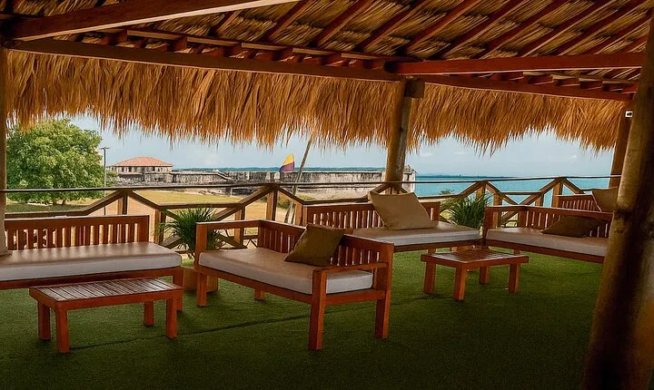  Playa Morena Beach Club Whith Lunch And Walking tour of fort San Fernando