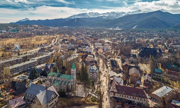 Full-Day Tour of Zakopane and Sky Walk Heart of Poronin