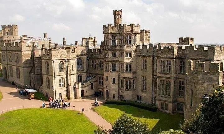 Warwick Castle Independent Full Day Private Tour
