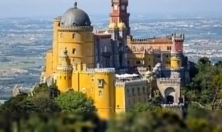 Private Tour of Pena Palace and Castle Mouros Sintra Cascais