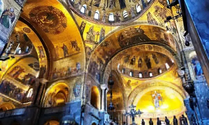 Morning Venice Walking Tour plus St Mark's Basilica Guided Visit