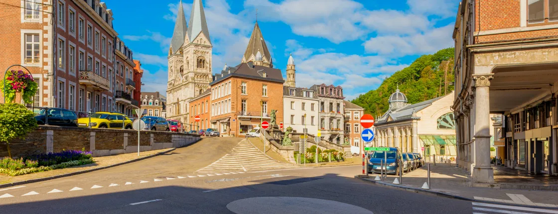 Self guided tour with interactive city game of Spa