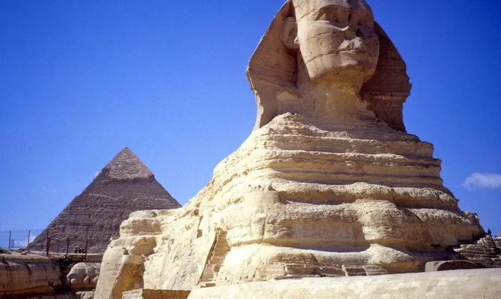 Giza Pyramids, Sphinx & Egyptian Museum with Camel Ride & Lunch