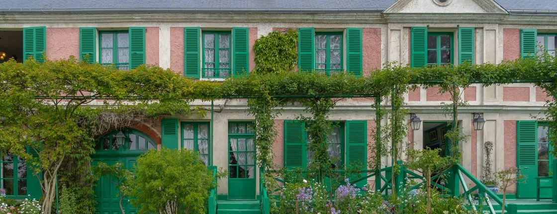Giverny with Audio Guide and Transfer from Paris