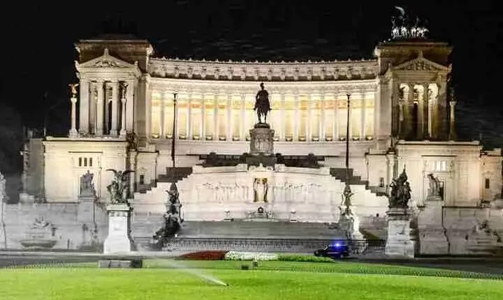 Rome Evening Tour with Private Driver and guide with Dinner