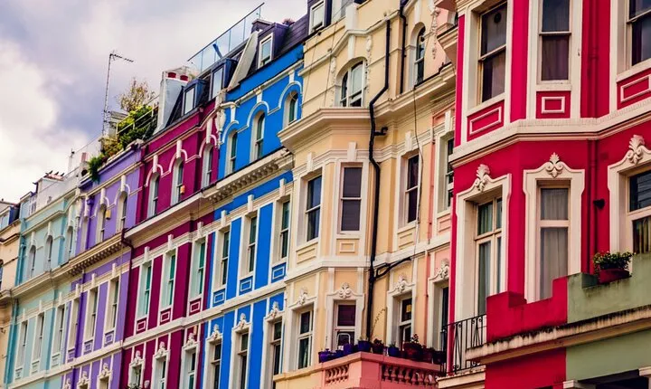 Romantic Notting Hill: Self-Guided Love Story Puzzle Walk