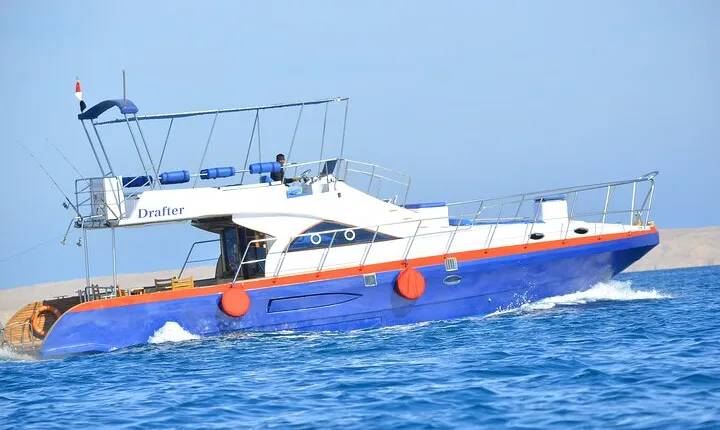 Orange Bay Island Private Boat With Lunch & Transfer - Hurghada