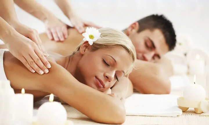 Aroma Body Massage to Relax