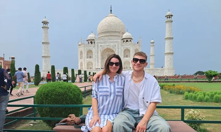 Taj Mahal Tour From Delhi with Tickets : Private Tour