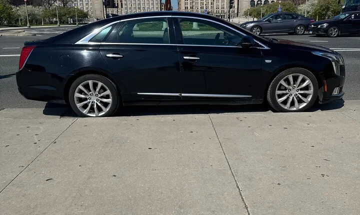 Private Sedan Transfer from O'Hare and Midway Airport to Chicago