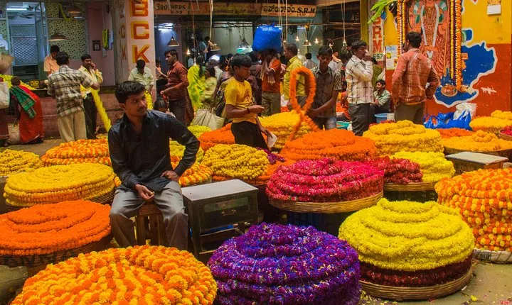 Mumbai Flea Market Tour