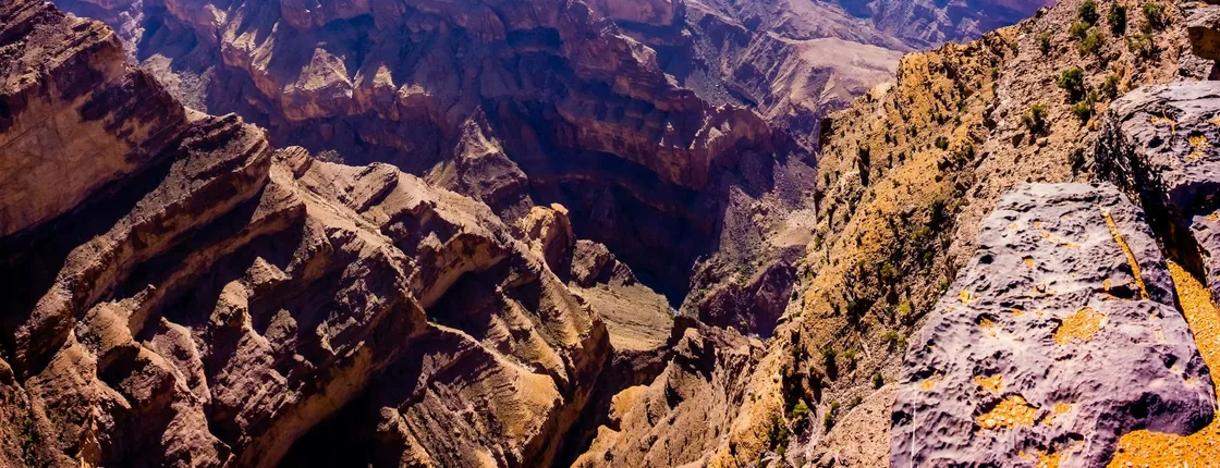 Nizwa and Jebel Shams Guided Tour with Lunch