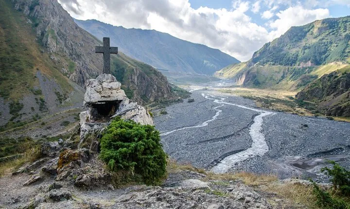 Kazbegi - Half Day Private Tour to Dariali Gorge & Waterfalls