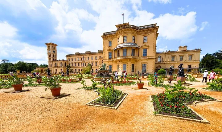 London: Isle of Wight Day Trip with Osborne House Entry Ticket