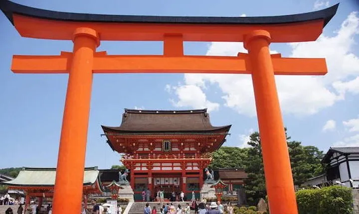 Personalized Half-day Tour in Kyoto for your family and friends.