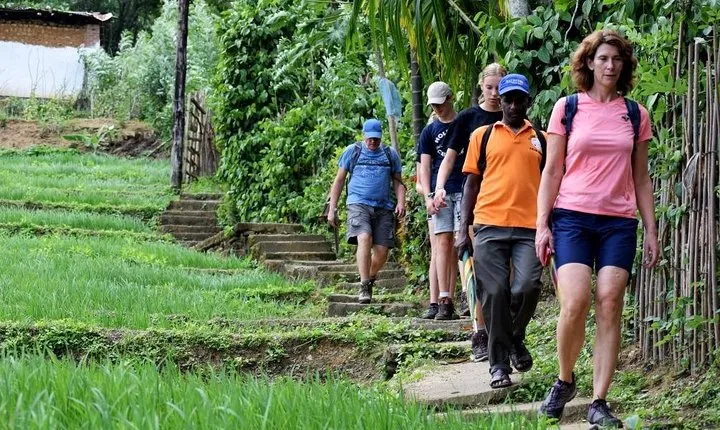 Trekking to Heeloya village from Kandy