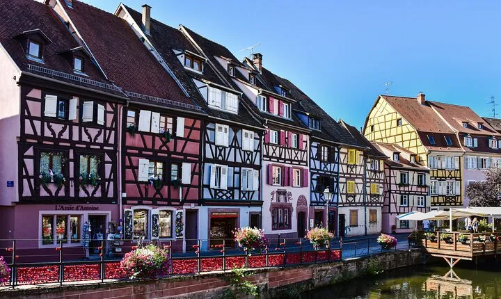 Colmar Self Guided Tour with Mobile Application