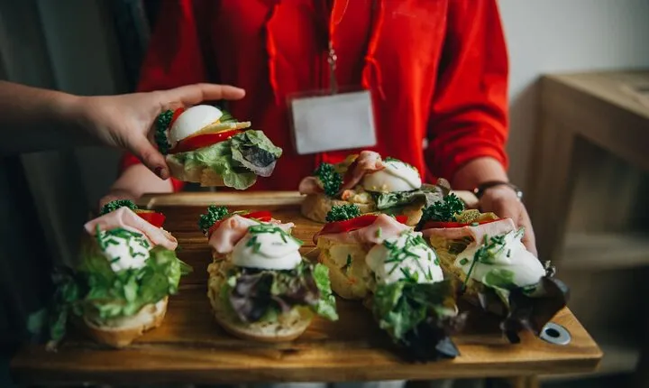 PRIVATE Prague Food Tour: Modern Cuisine in Local Neighbourhoods