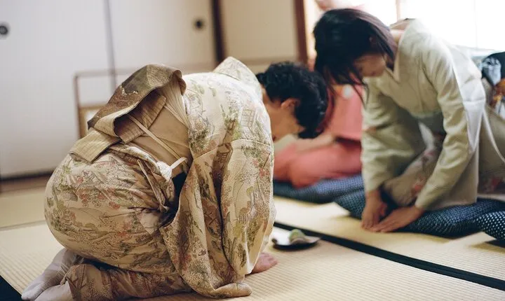 Tea ceremony by the tea master in Kyoto SHIUN AN