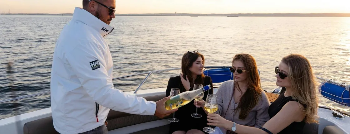 Scenic one-hour cruise around Sopot Marina