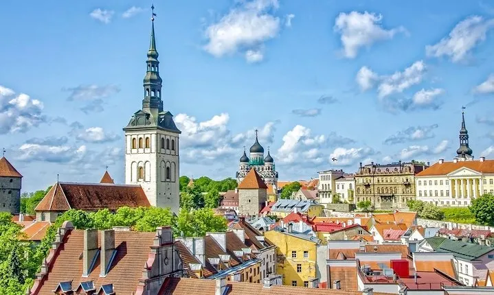 Architectural Tallinn: Private Tour with a Local Expert