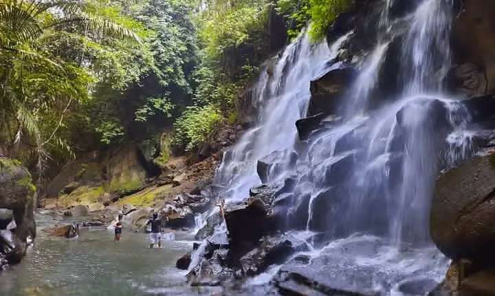 Private Waterfall Tour and Blue Lagoon Snorkeling in Padang Bai