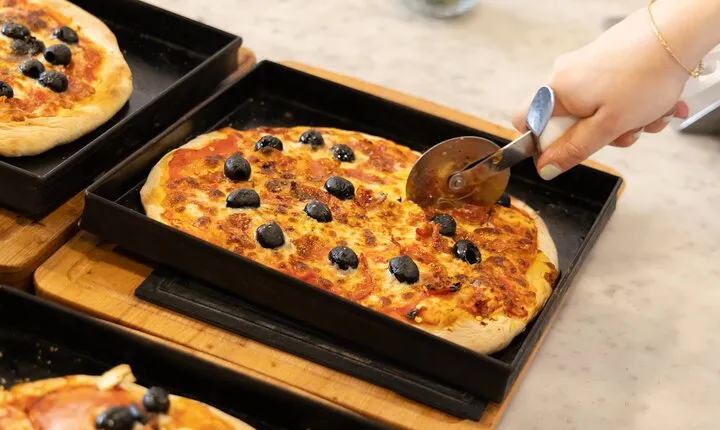 Make Italian Pizza and Tiramisu Dessert