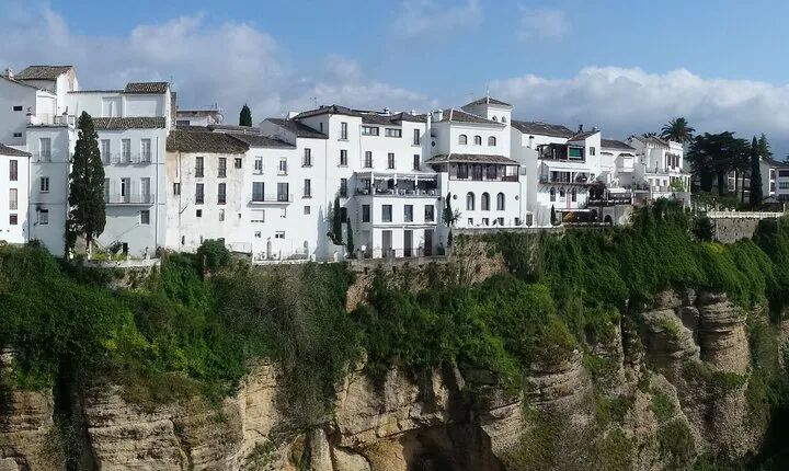 Private Guided Day Trip to the White Villages and Ronda