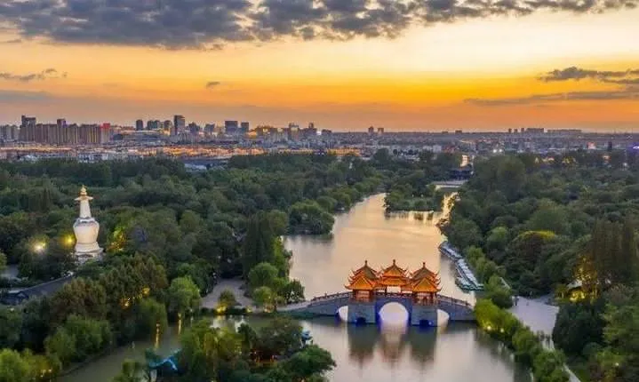 Yangzhou Business Visits from Nanjing with Private Car and Driver service