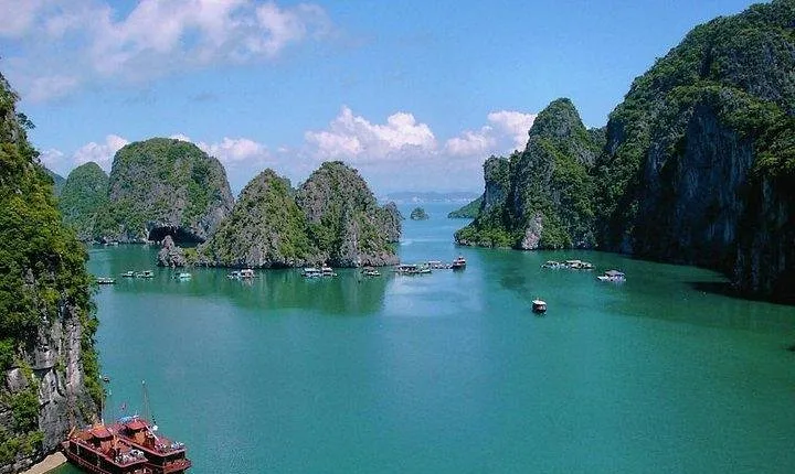 From your cruise port to Ninh Binh 1 day with our driver