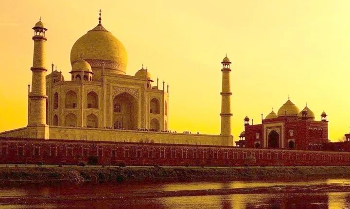 4 Days:Guided Taj Mahal, Fatehpur Sikri & Jaipur Tour From Delhi