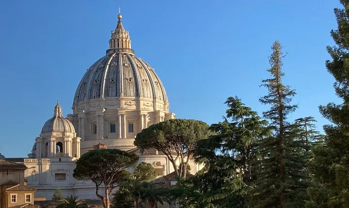 VIP semi-private Vatican Museum and Sistine Chapel Tour