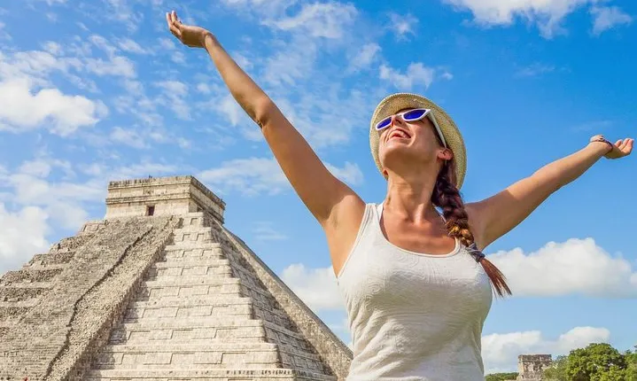 Chichen Itza Deluxe Valladolid and 2 Cenotes