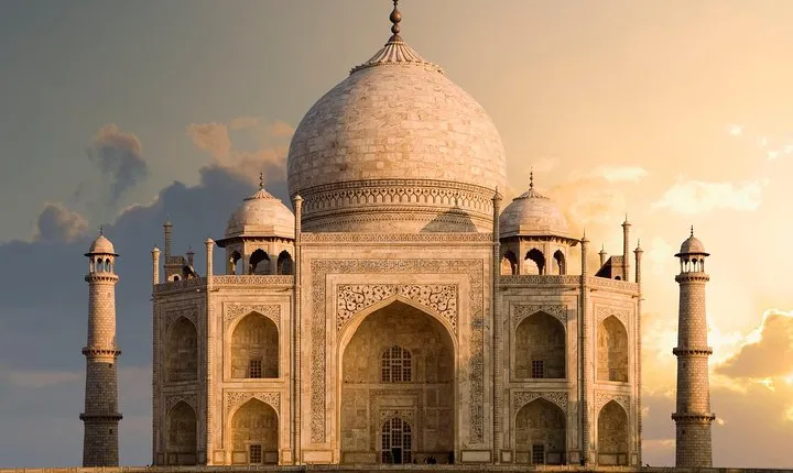 Taj Mahal view while having Evening High Tea