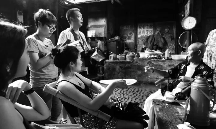 Private 2-Day Chengdu and Xi'an Tour with Hotel Stay