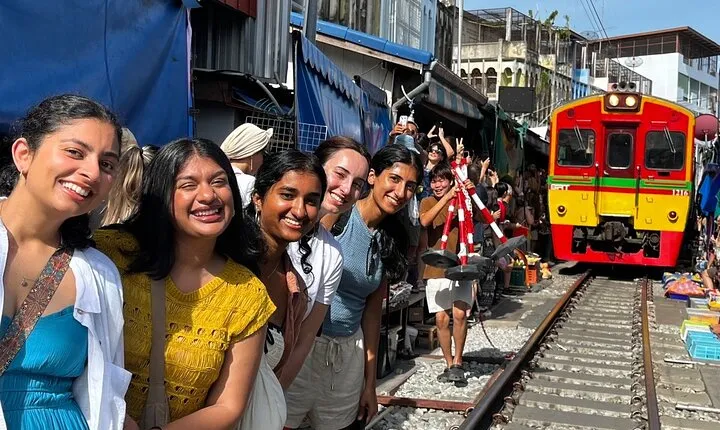 Floating and Railway Markets Private Tour