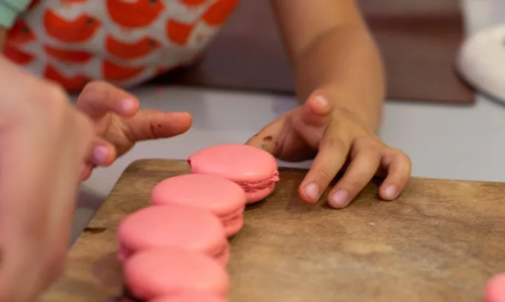 Kids in the Kitchen - MaCaRoN 
