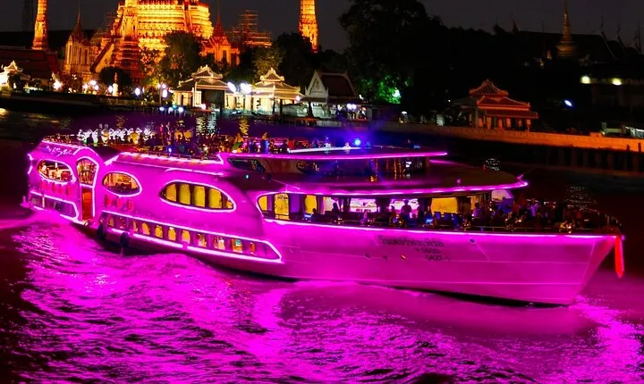 Grand Pearl: Luxury Dinner Cruise at Bangkok