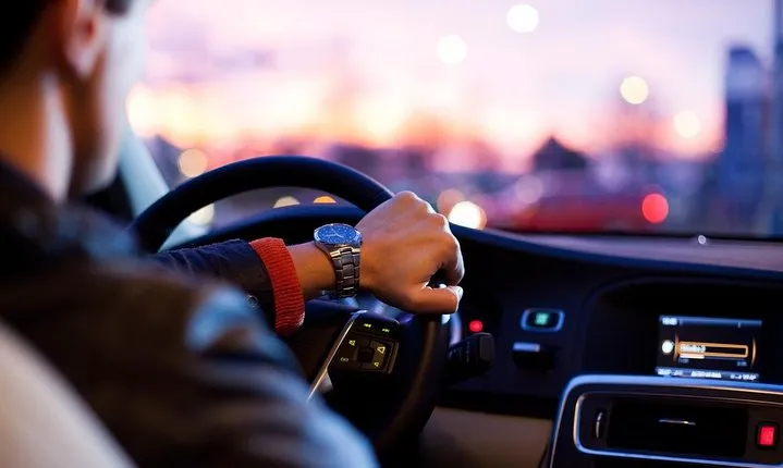 TRANSFER MALAGA AIRPORT from OR to PUERTO BANUS-PRICE ALL INCUSIVE