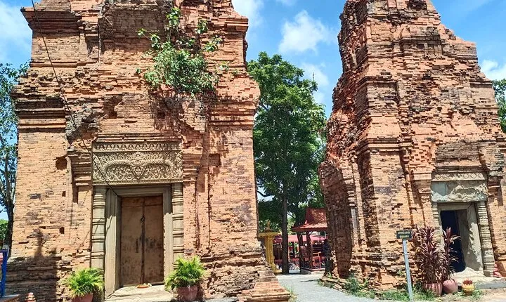 Two Day Trip out of Phnom Penh Capital City