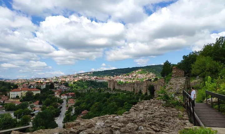 Discover Veliko Tarnovo at Your Pace: Private or Self-guided tour
