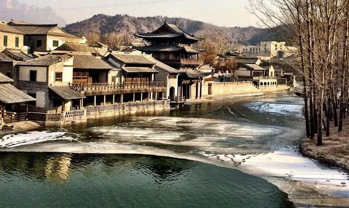 One-Day Private Gubei Water Town and Simatai Great Wall Tour of Beijing