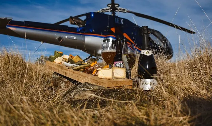1-Hour Private Heli-Picnic Mountain top tour in Kaikoura