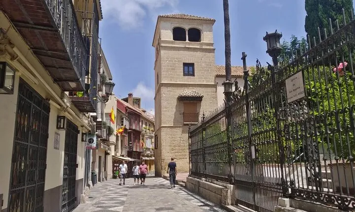 Essential Malaga City Tour