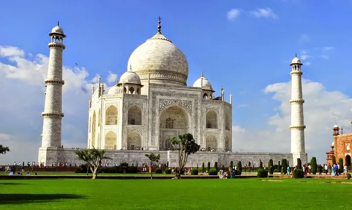 Taj Mahal Sunrise Tour