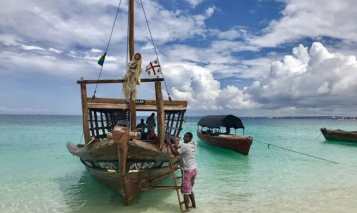 Sea Trip in Nakupenda Known as Disappearing Island