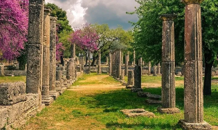 2 Days Peloponnese Tour : Ancient Olympia - Corinth, Mycenae Nafplio Epidaurus